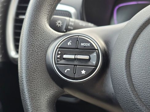 Certified 2023 Kia Soul LX w/ Option Group 015 image 38