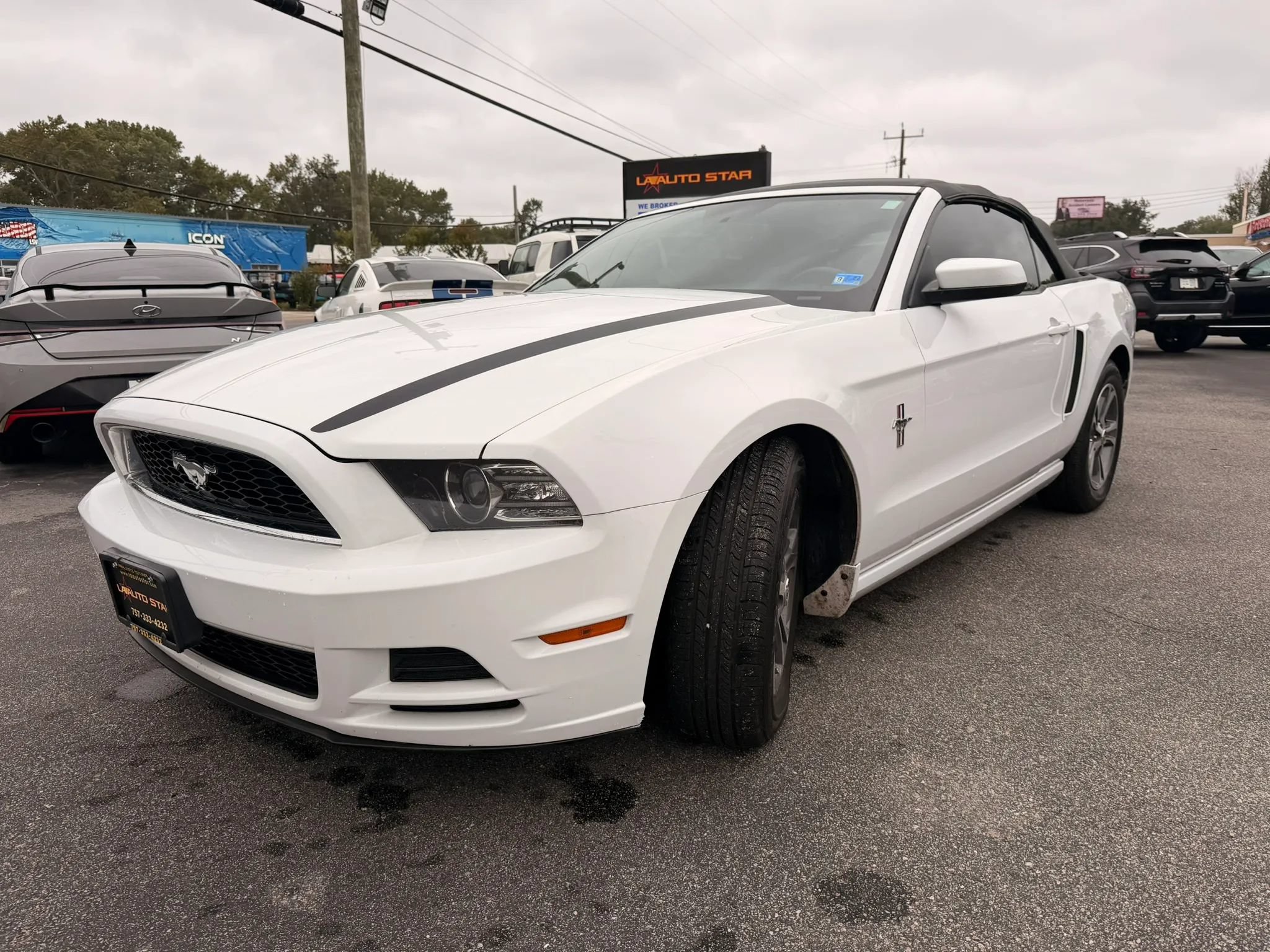 Used 2014 Ford Mustang Premium RWD image 11