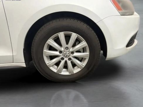 Used 2013 Volkswagen Jetta SEL FWD image 25