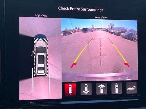 Used 2021 Chrysler Pacifica Touring-L w/ S Appearance Package image 14