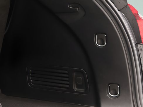 Used 2020 Buick Enclave Essence FWD image 27