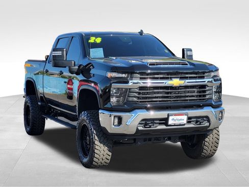 Used 2024 Chevrolet Silverado 2500 LT w/ All Star Edition AWD/4WD image 6