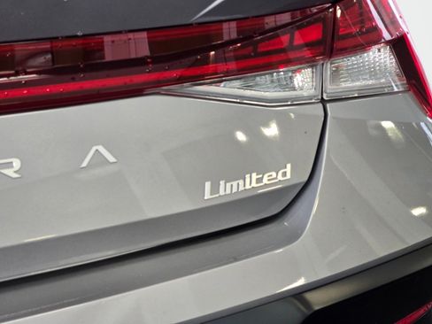 New 2026 Hyundai Elantra Limited FWD image 16