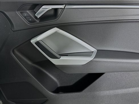 Used 2021 Audi Q3 2.0T Premium w/ Convenience Package image 23