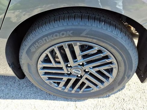 New 2026 Nissan Sentra SV FWD image 4