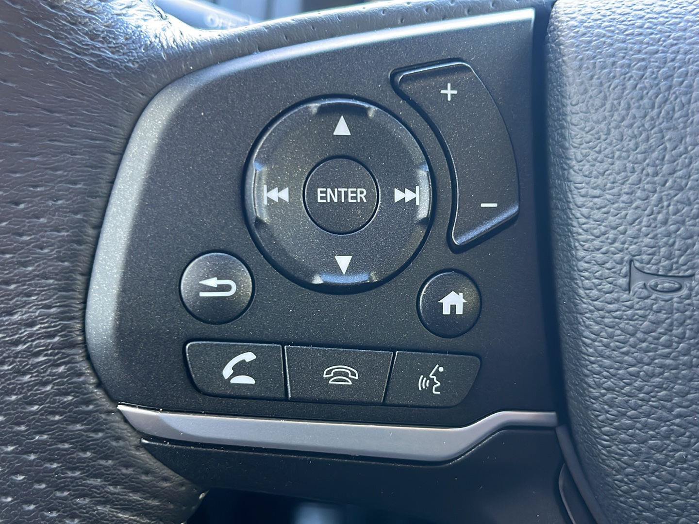 Used 2025 Honda Passport EX-L image 11