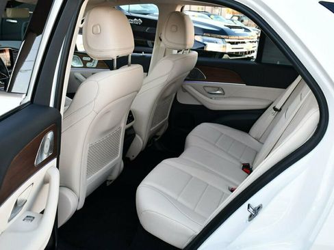 Used 2024 Mercedes-Benz GLE 450 4MATIC image 16