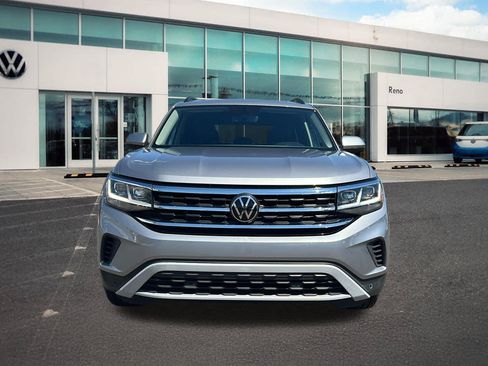 Certified 2023 Volkswagen Atlas SE w/ Panoramic Sunroof Package FWD image 2
