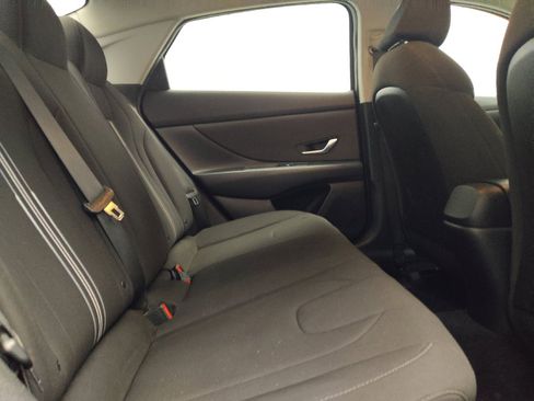 Used 2023 Hyundai Elantra SEL w/ Convenience Package FWD image 19