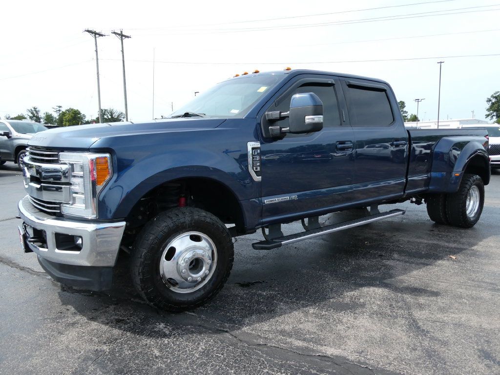 Used 2017 Ford F350 Lariat w/ Lariat Ultimate Package AWD/4WD image 9