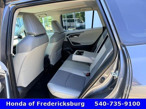 Used 2023 Toyota RAV4 Limited AWD/4WD image 29