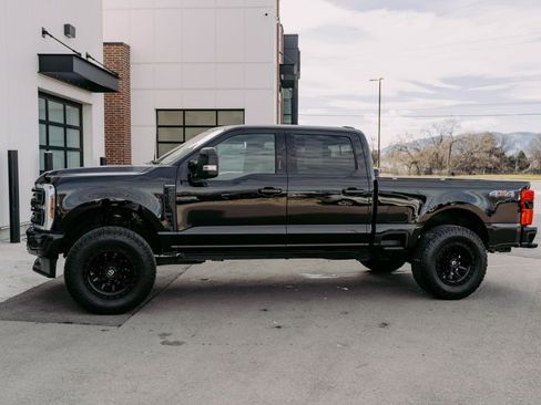 Used 2024 Ford F350 Platinum image 5