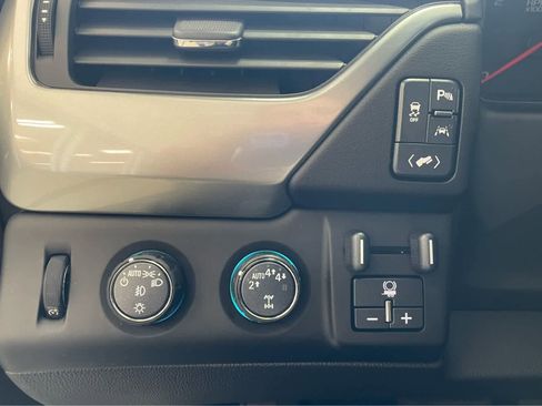 Used 2020 Chevrolet Tahoe LT image 23