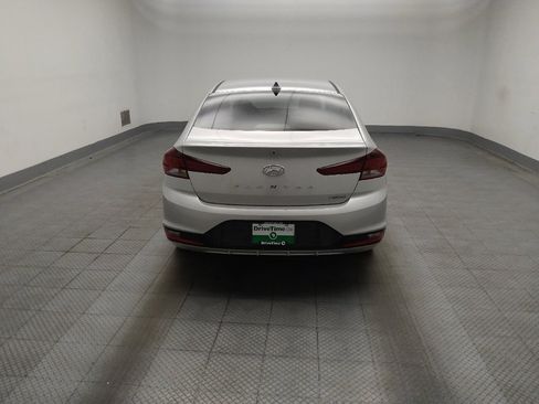 Used 2020 Hyundai Elantra Limited FWD image 7