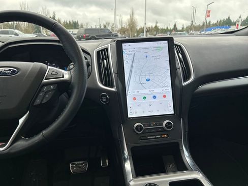 Used 2022 Ford Edge ST w/ Equipment Group 401A image 24