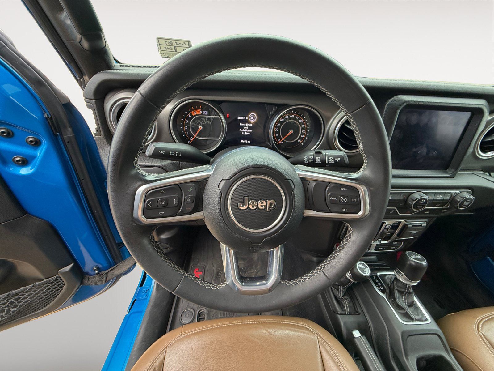 Used 2023 Jeep Wrangler Unlimited Rubicon AWD/4WD image 12