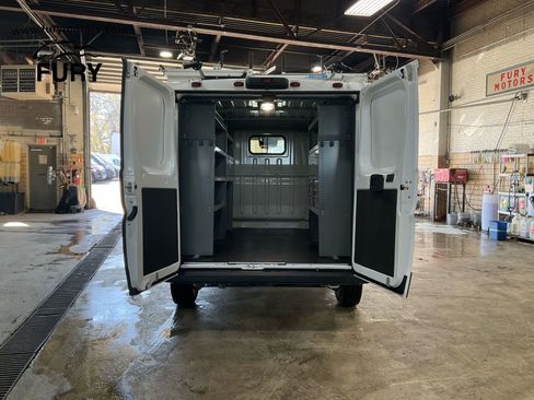 Used 2025 RAM ProMaster 2500 w/ Safety Group FWD image 23