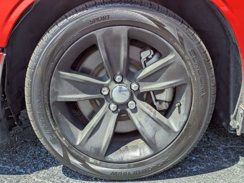 Used 2022 Dodge Challenger R/T RWD image 29