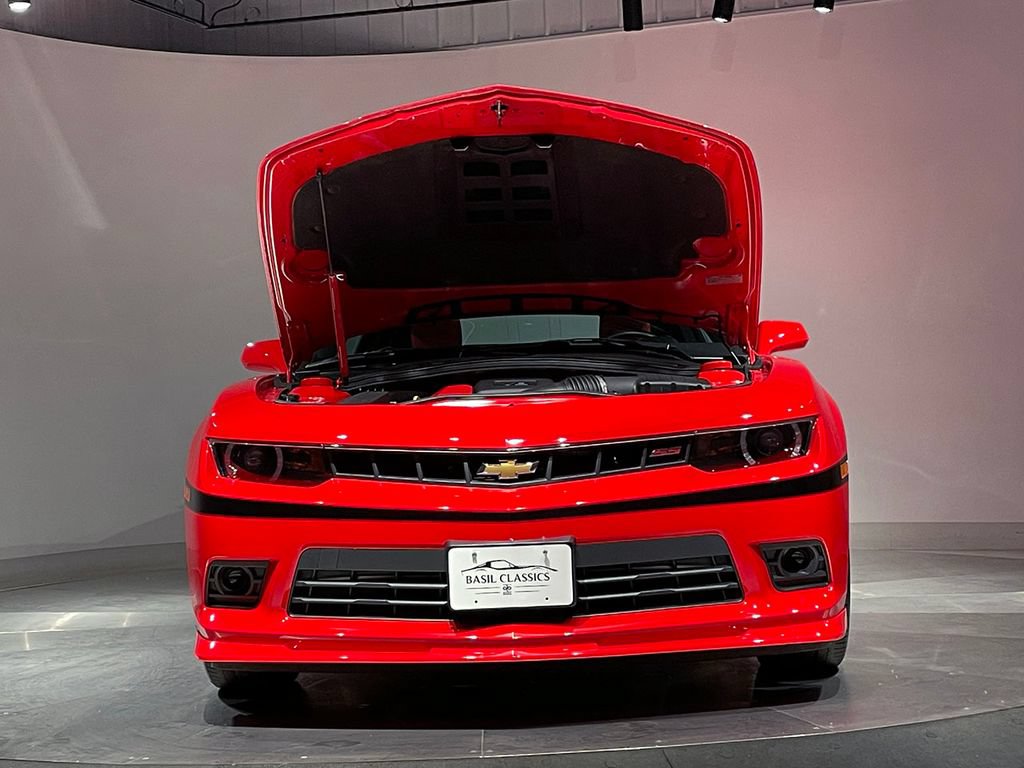 Used 2015 Chevrolet Camaro SS w/ Commemorative Special Edition RWD image 49