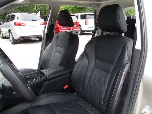 Used 2024 Nissan Rogue Platinum w/ Platinum Premium Package FWD image 22