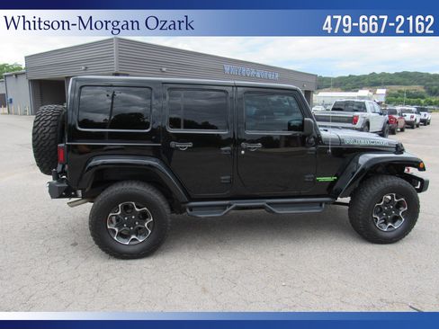 Used 2016 Jeep Wrangler Unlimited Rubicon AWD/4WD image 16