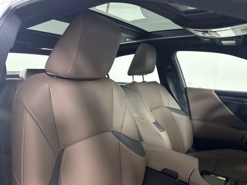 Used 2025 Lexus ES 350 w/ Premium Package FWD image 20