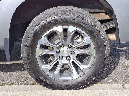 Used 2024 Chevrolet Silverado 1500 High Country w/ Technology Package image 30