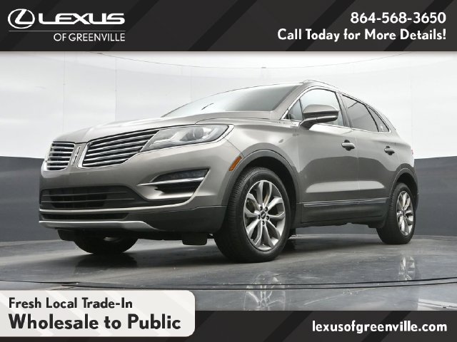 Used 2017 Lincoln MKC Select w/ Select Plus Package FWD image 11