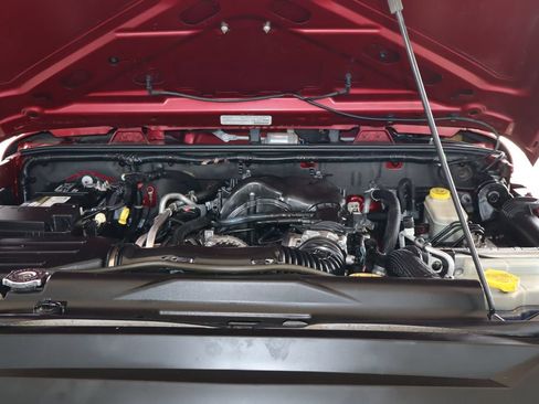 Used 2013 Jeep Wrangler Sport AWD/4WD image 30