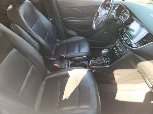 Used 2019 Buick Encore Essence w/ Experience Buick Package FWD image 11