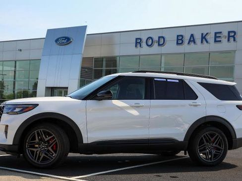 Certified 2026 Ford Explorer ST w/ Sun And Sound Package AWD/4WD image 3