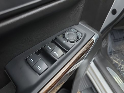 Used 2019 GMC Sierra 1500 Elevation w/ Elevation Value Package image 14