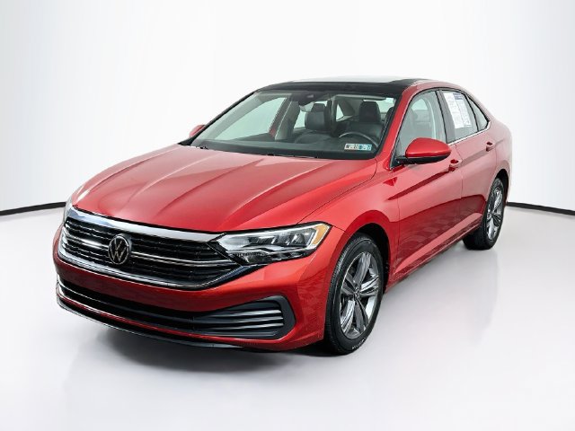 Certified 2023 Volkswagen Jetta SE w/ Panoramic Sunroof Package FWD image 4