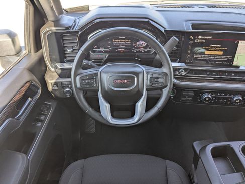 Used 2025 GMC Sierra 2500 SLE w/ SLE Value Package; image 19