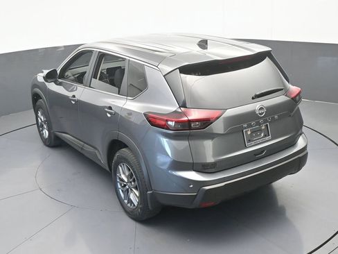 Used 2025 Nissan Rogue S FWD image 41