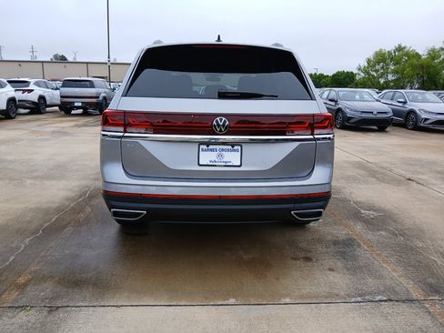 New 2026 Volkswagen Atlas SE FWD image 4