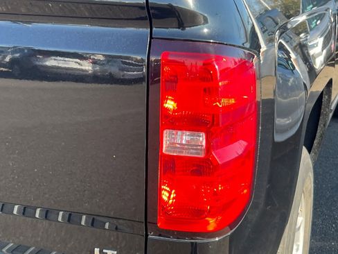 Used 2018 Chevrolet Silverado 1500 LT w/ All Star Edition image 16