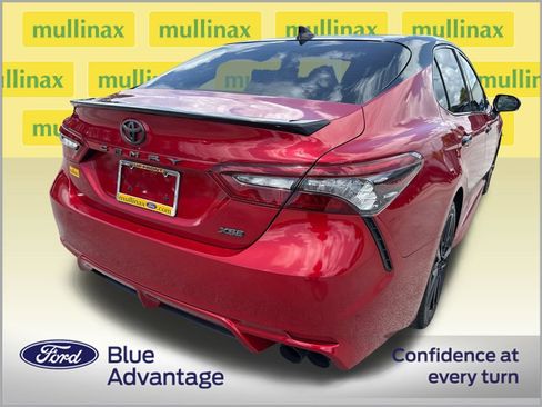 Used 2021 Toyota Camry XSE FWD image 4