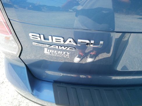 Used 2017 Subaru Forester 2.5i Limited AWD/4WD image 11