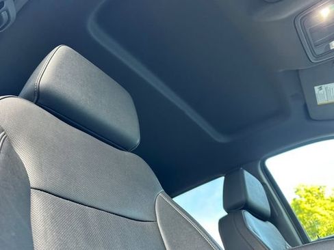 Used 2024 GMC Sierra 1500 SLT image 17