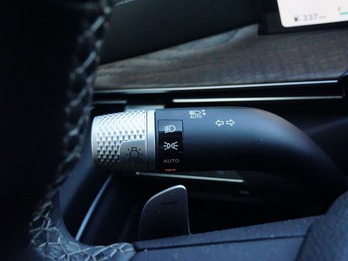 Certified 2025 Genesis GV80 2.5T Select image 12