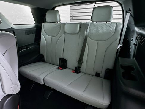 Used 2025 Hyundai Palisade SEL image 30