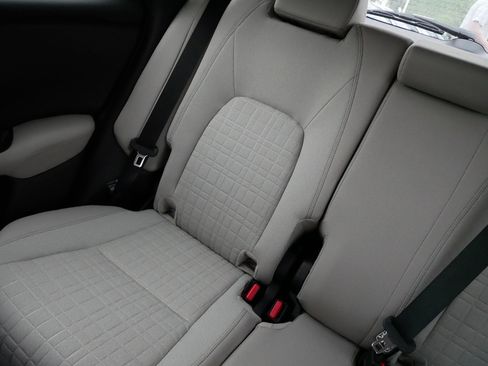 Certified 2026 Honda HR-V LX image 12