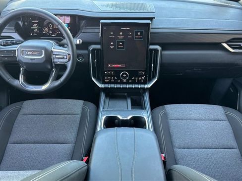 Used 2025 GMC Acadia Elevation image 13