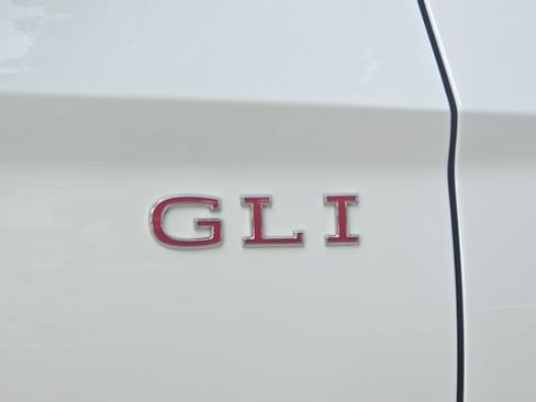Used 2025 Volkswagen Jetta GLI Autobahn FWD image 37
