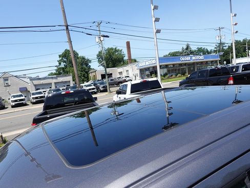 Used 2024 Ford F150 Lariat w/ Equipment Group 502A High AWD/4WD image 8