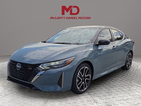 Used 2025 Nissan Sentra SR FWD image 27