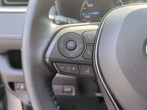 Certified 2022 Toyota RAV4 XLE Premium image 19