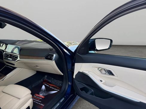 Used 2019 BMW 330i xDrive Sedan w/ Driving Assistance Package AWD/4WD image 19