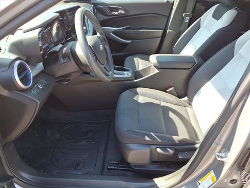 Used 2026 Chevrolet Trax LS w/ Driver Confidence Package FWD image 12